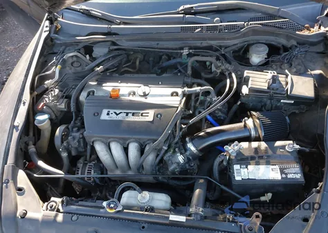 2004 Honda Accord 2.4 Ex from USA, damaged, VIN 1HGCM72674A021862